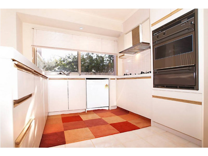 12 Brennan Court, Sydenham VIC 3037