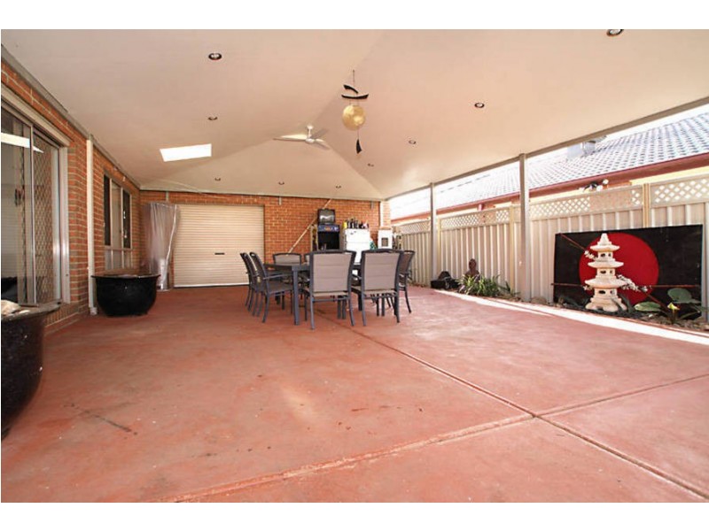 10 Queensberry Court, Hillside VIC 3037