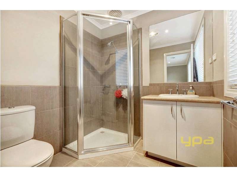 17 Celendine Place, Hillside VIC 3037