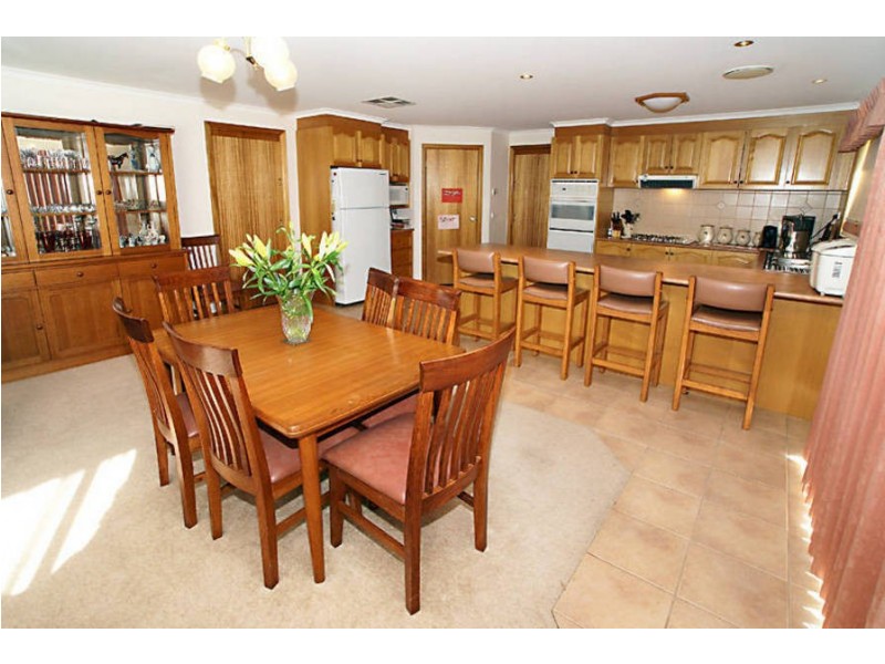 3 Jenny Court, Hillside VIC 3037