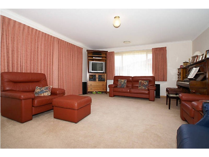 3 Jenny Court, Hillside VIC 3037