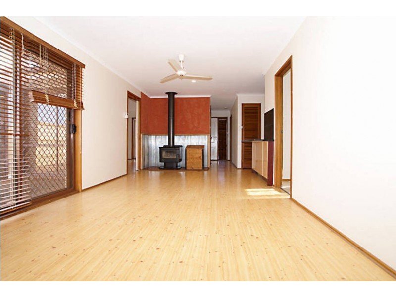 1/39 Manchester Drive, Sydenham VIC 3037