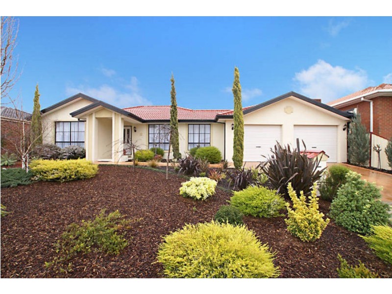 10 Brighton Place, Taylors Hill VIC 3037