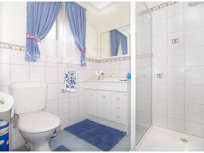 10 Brighton Place, Taylors Hill VIC 3037