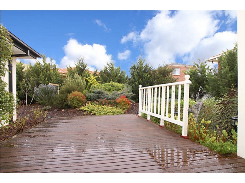 10 Brighton Place, Taylors Hill VIC 3037