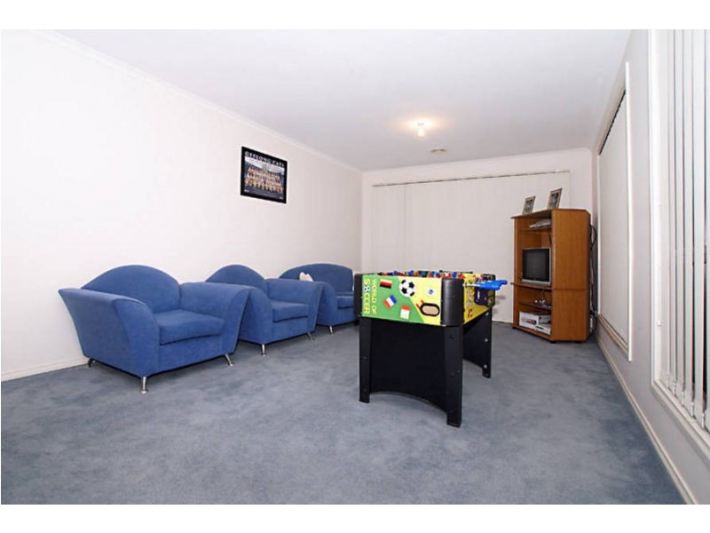 2/3 Lorraine Court, Hillside VIC 3037