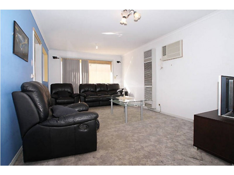 6 Darriwill Close, Delahey VIC 3037