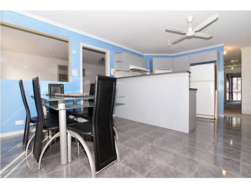 6 Darriwill Close, Delahey VIC 3037