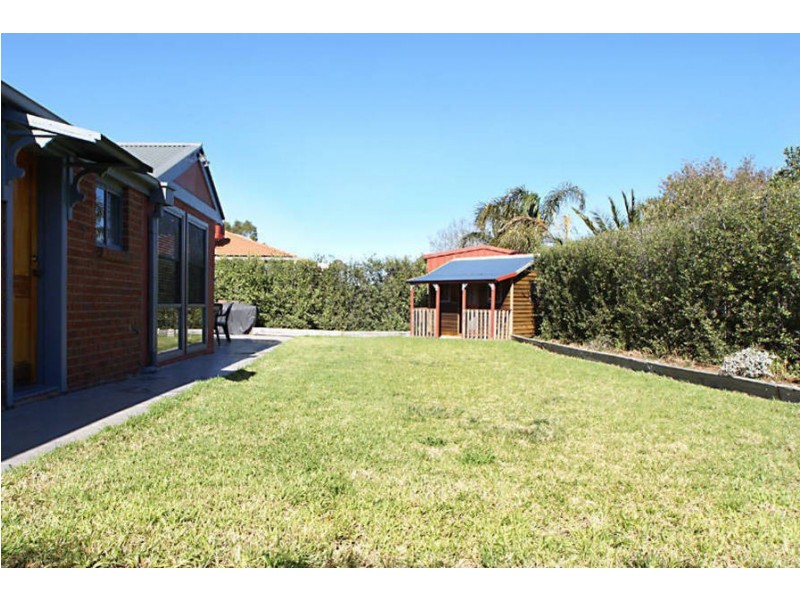 7 Leslie Court, Hillside VIC 3037