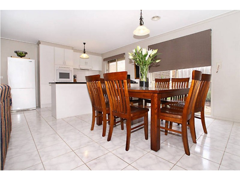 52 Hannah Avenue, Hillside VIC 3037