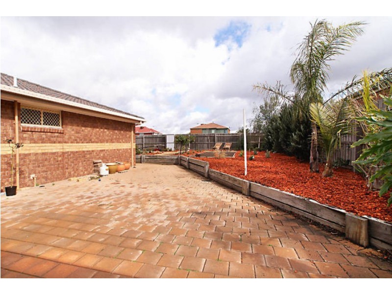 52 Hannah Avenue, Hillside VIC 3037