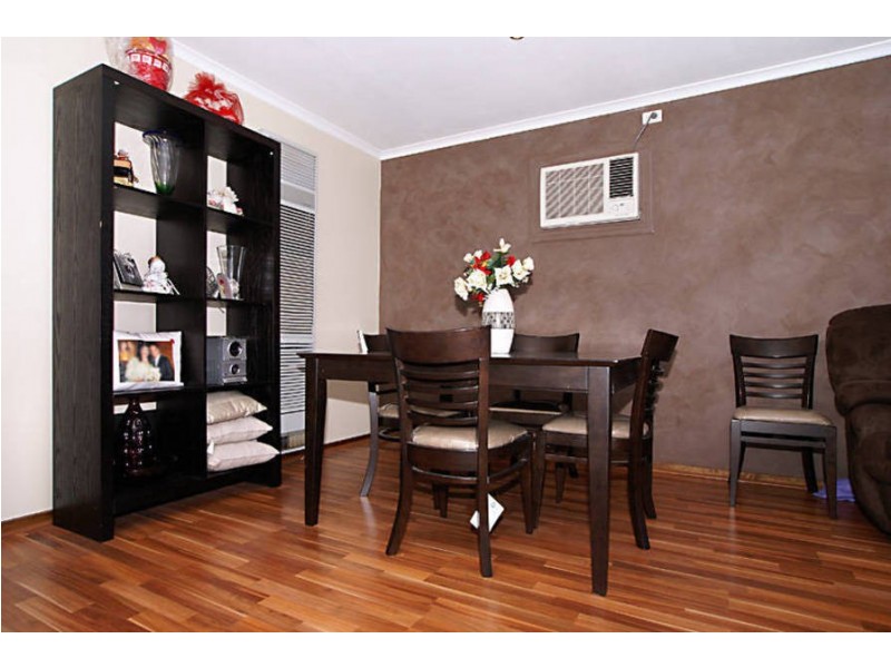 8 Sandstone Court, Delahey VIC 3037