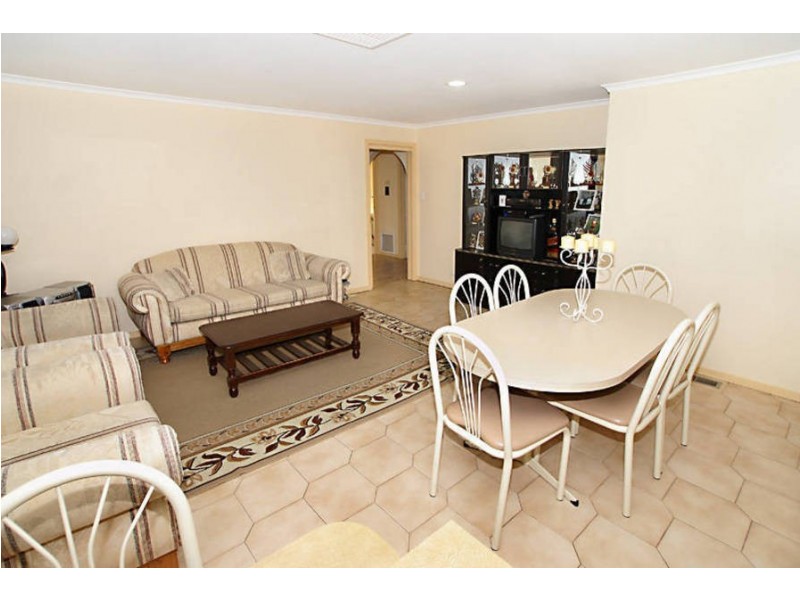 5 Wellington Street, Kings Park VIC 3021