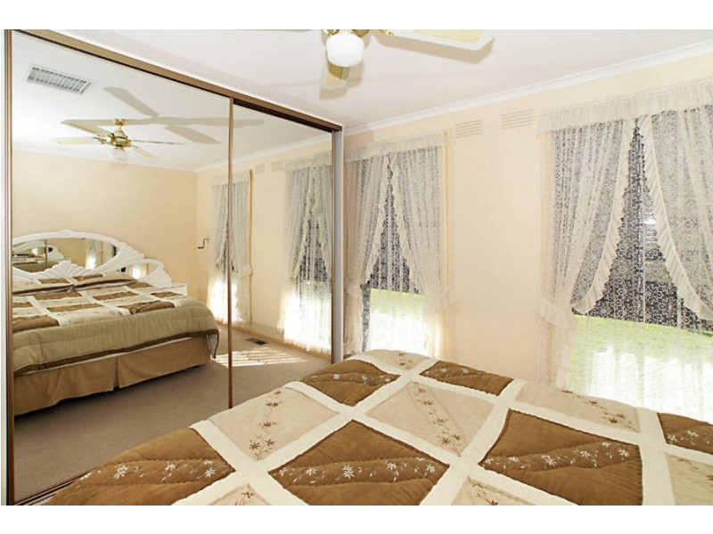 5 Wellington Street, Kings Park VIC 3021