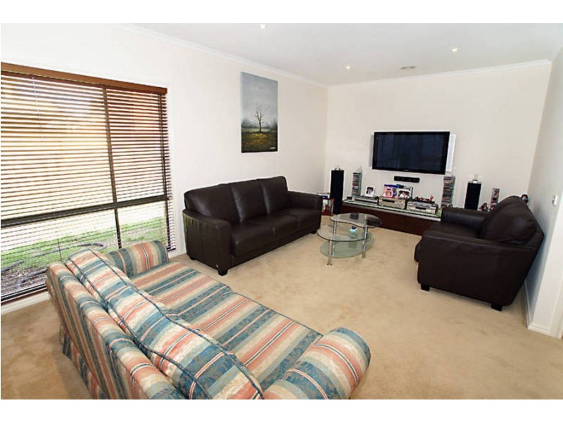 107 Allenby Road, Hillside VIC 3037