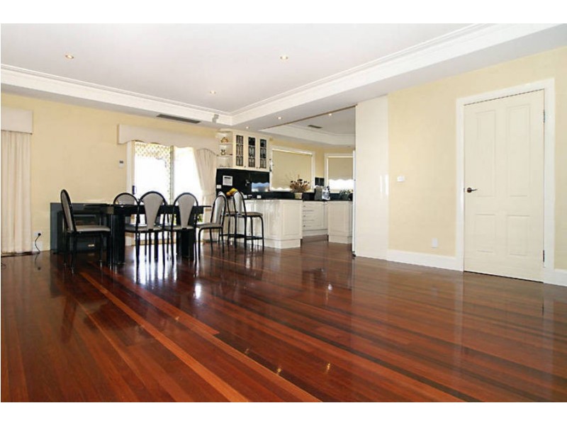 15 Balonne Close, Taylors Lakes VIC 3038