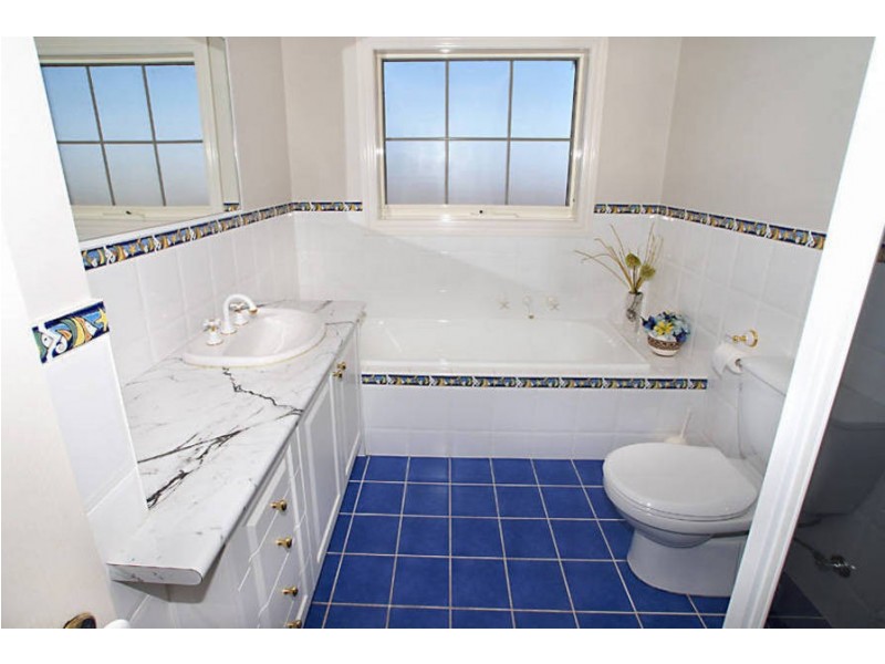 20 Highwood Drive, Hillside VIC 3037