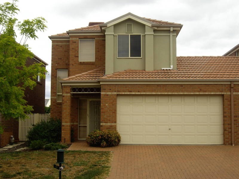 9 The Glades, Taylors Hill VIC 3037