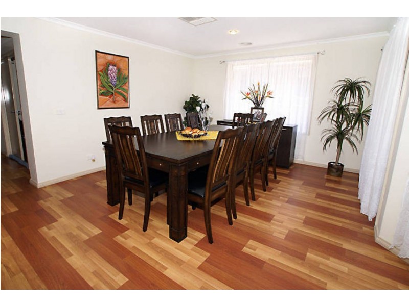 62 Wattlevalley Drive, Hillside VIC 3037