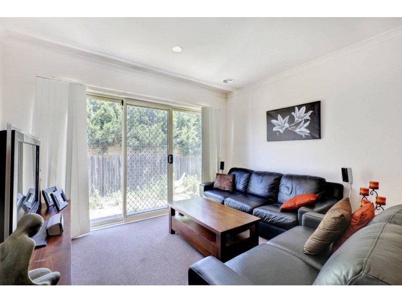 12 Tintern Loop, Hillside VIC 3037