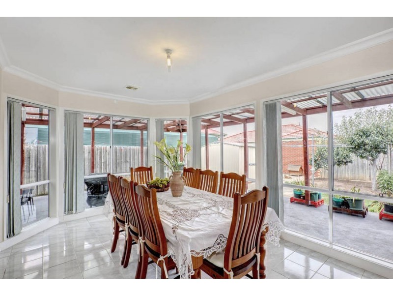 7 Rachel Court, Sydenham VIC 3037