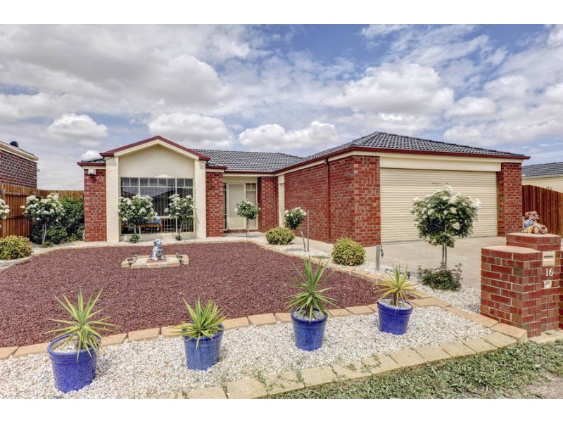 16 Pavleka Street, Hillside VIC 3037
