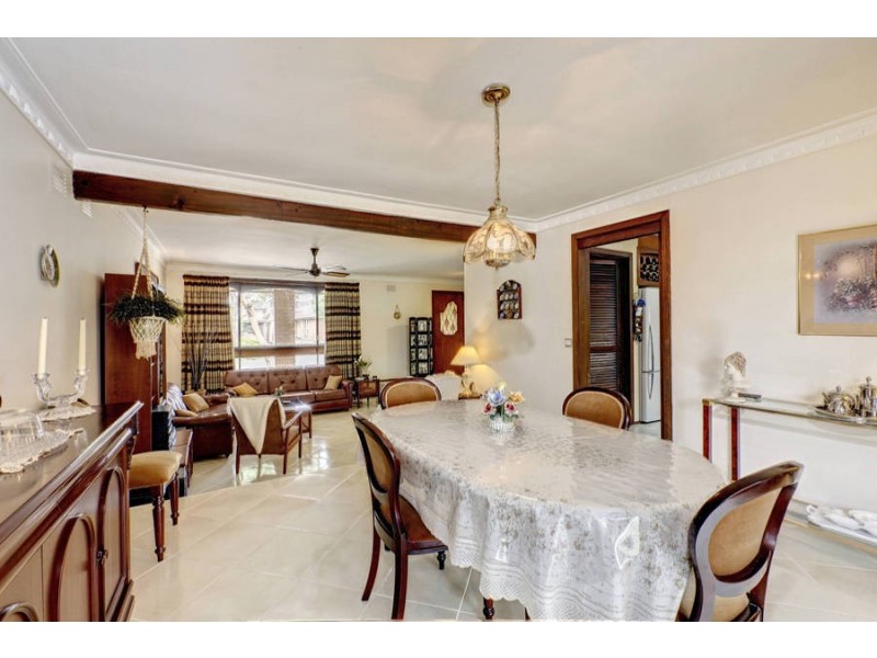 4 Bean Court, Keilor Downs VIC 3038