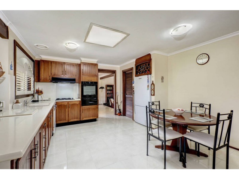 4 Bean Court, Keilor Downs VIC 3038