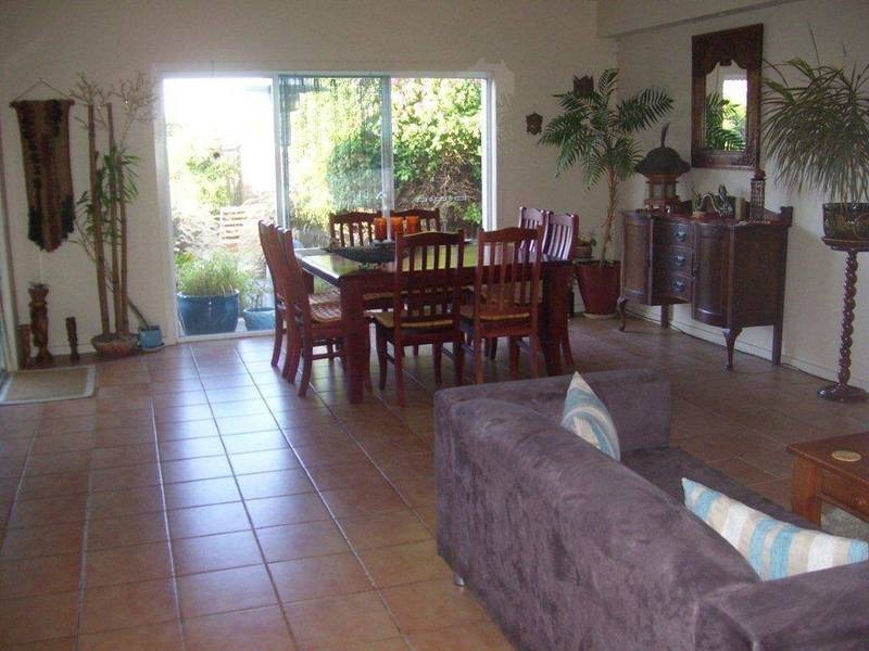 10 Ambridge Grove, Sydenham VIC 3037