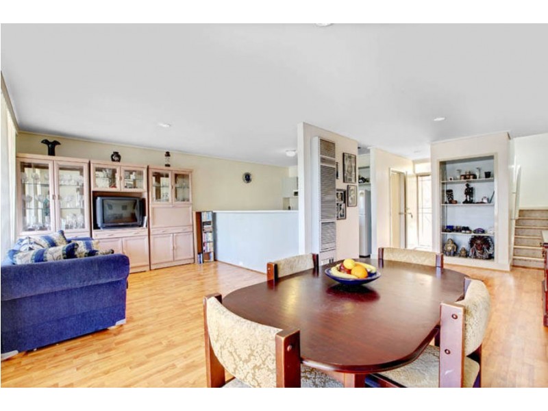 34 Village Avenue, Taylors Lakes VIC 3038