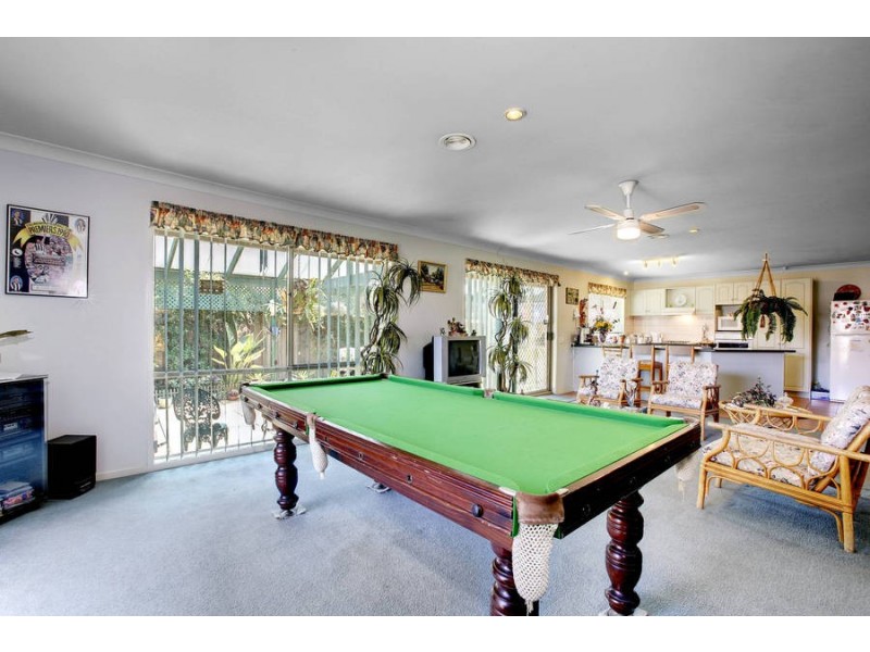 23 Tussock Crescent, Sydenham VIC 3037