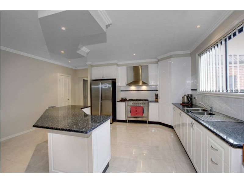 Taylors Hill VIC 3037