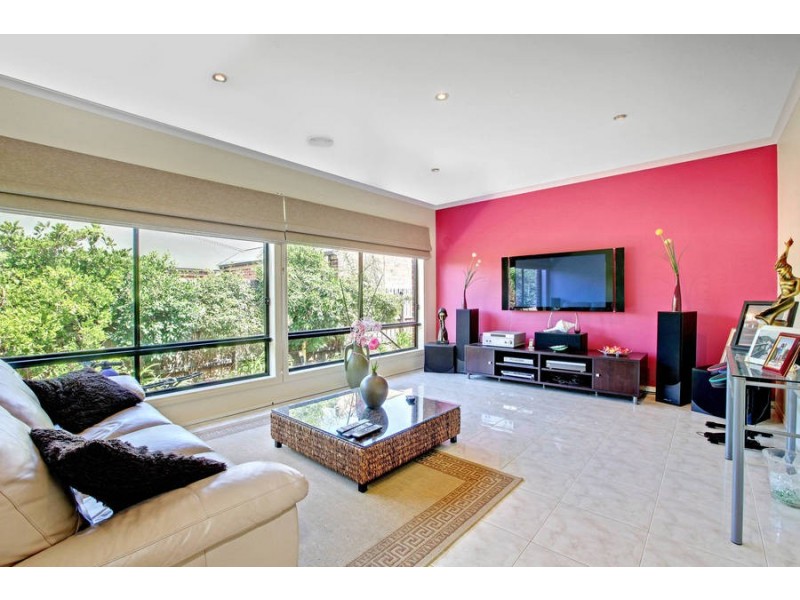 18 Flinders Street, Taylors Hill VIC 3037