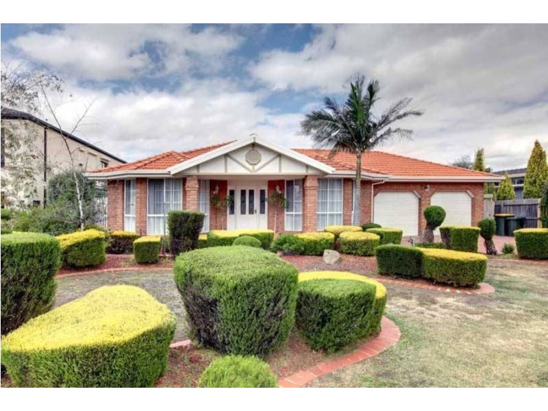 4 Arcadia Close, Taylors Lakes VIC 3038