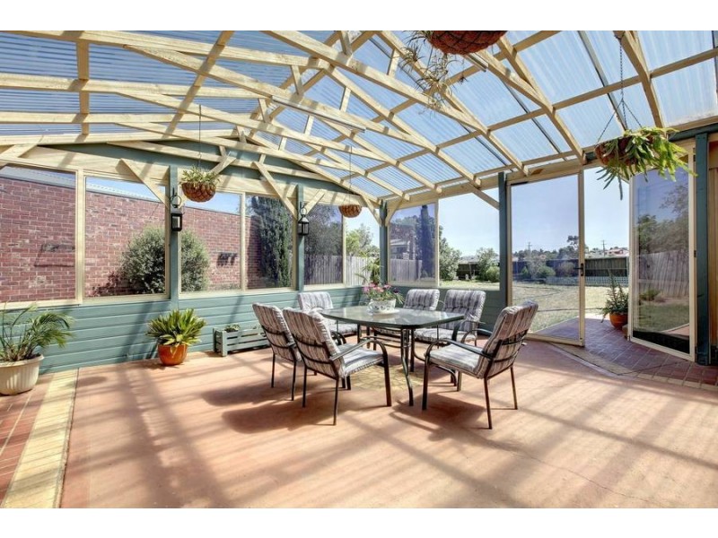 35 Perceval Crescent, Taylors Lakes VIC 3038