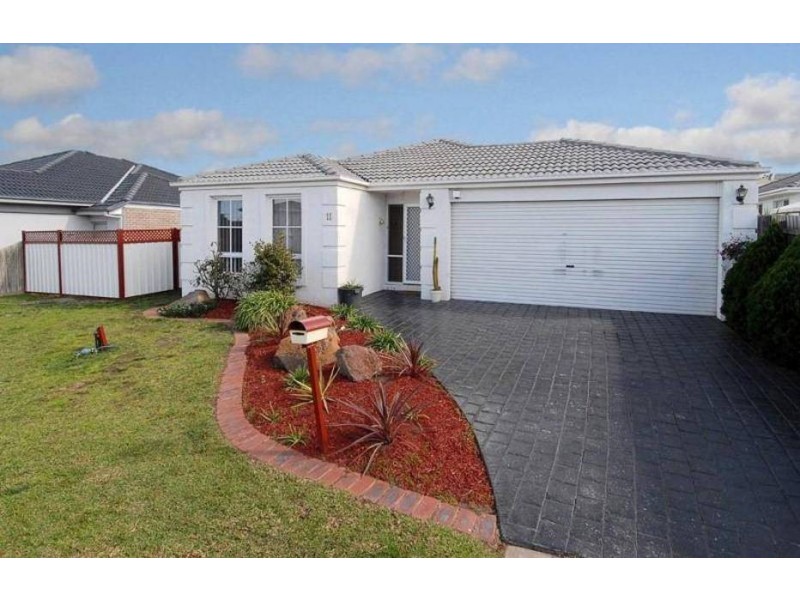 11 Sandalwood Avenue, Hillside VIC 3037