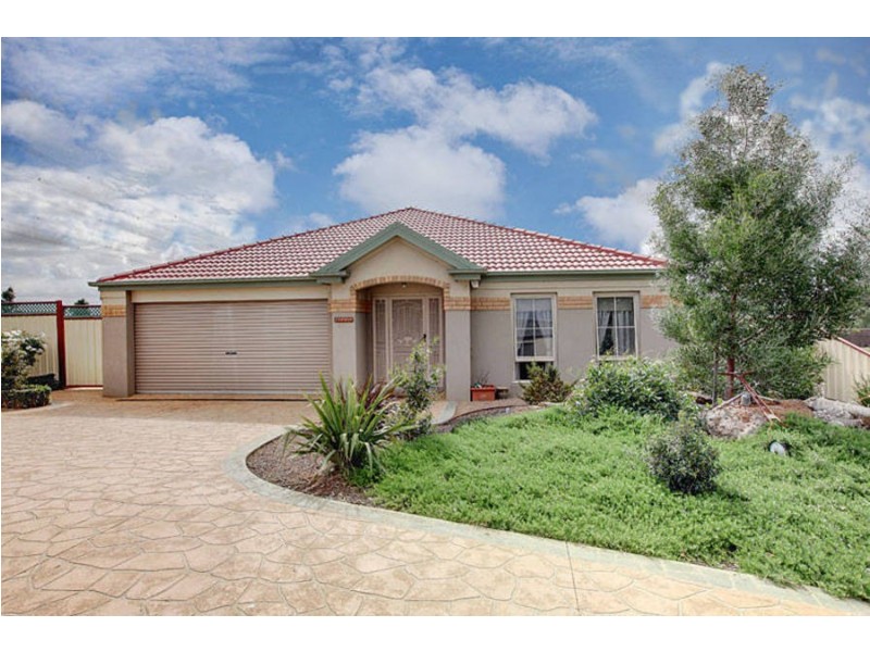 15 Lancelot Court, Hillside VIC 3037