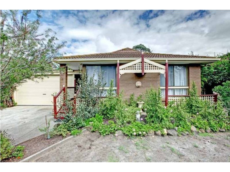 4 Turfan Close, Keilor Downs VIC 3038