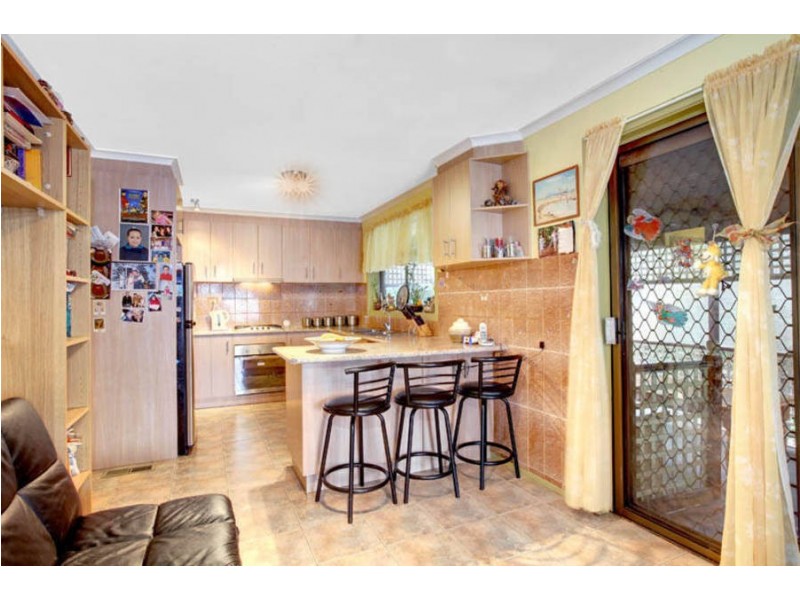 4 Turfan Close, Keilor Downs VIC 3038