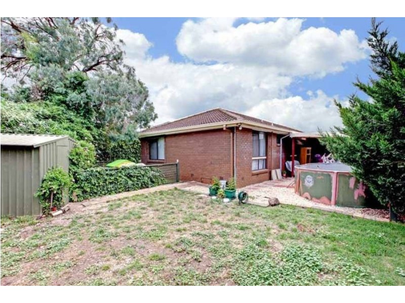 4 Turfan Close, Keilor Downs VIC 3038