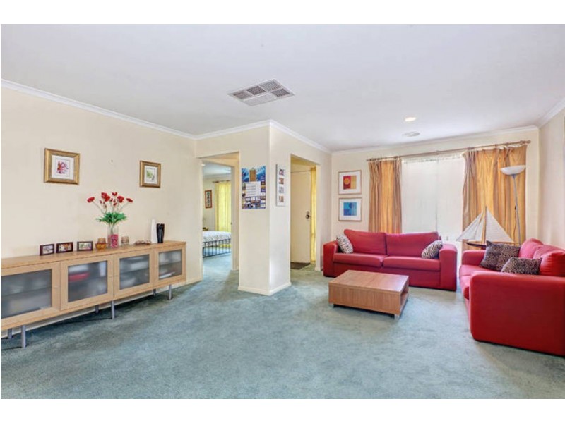 35 Brindalee Way, Hillside VIC 3037