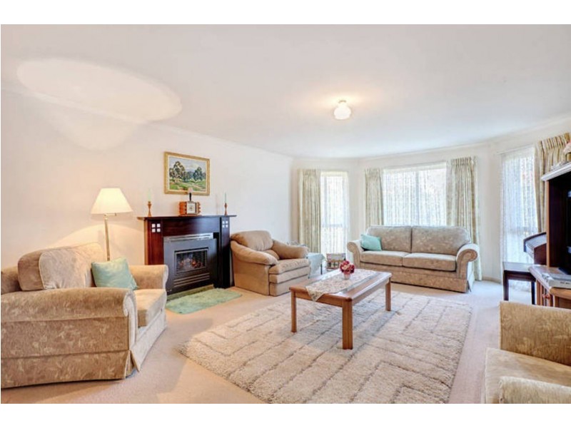 14 Sandalwood Avenue, Hillside VIC 3037