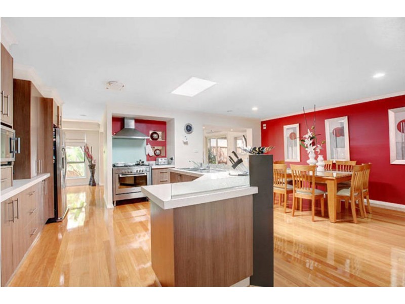 10  Berthon Crescent, Hillside VIC 3037