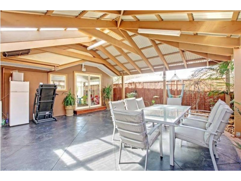 10  Berthon Crescent, Hillside VIC 3037