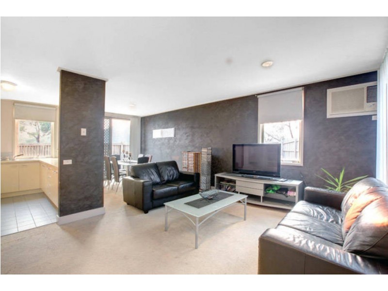 36 Village Avenue, Taylors Lakes VIC 3038