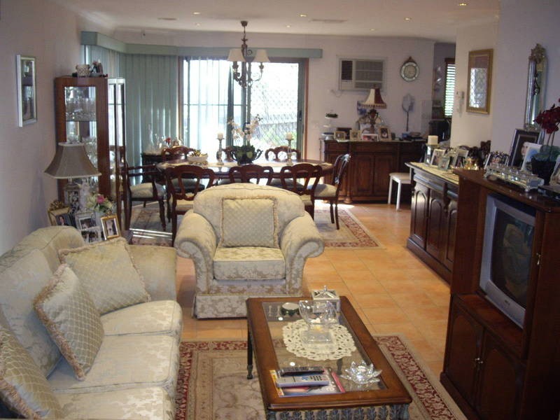 2 Meade Way, Sydenham VIC 3037