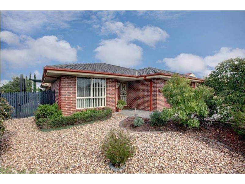 8 Twyford Close, Hillside VIC 3037