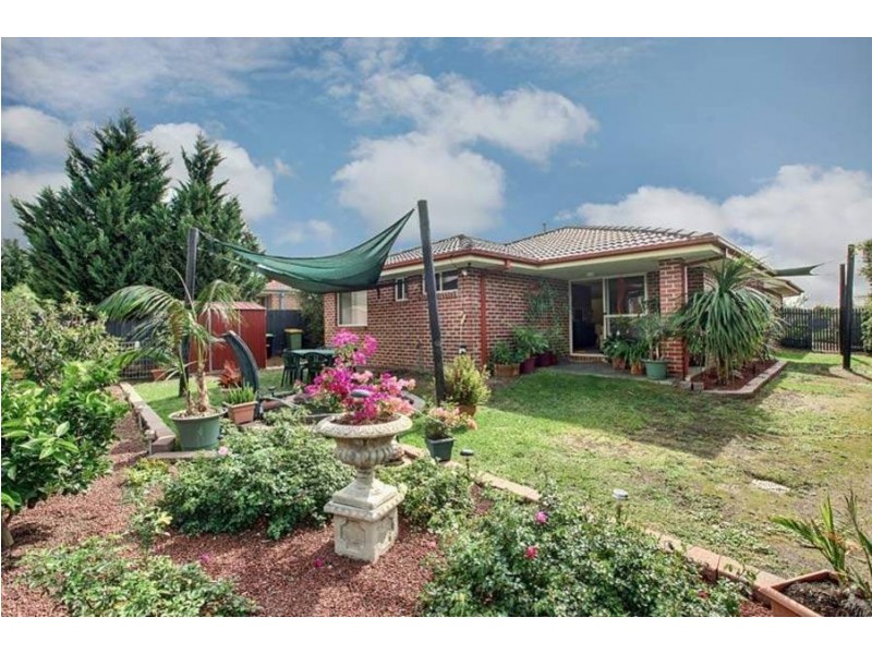 8 Twyford Close, Hillside VIC 3037