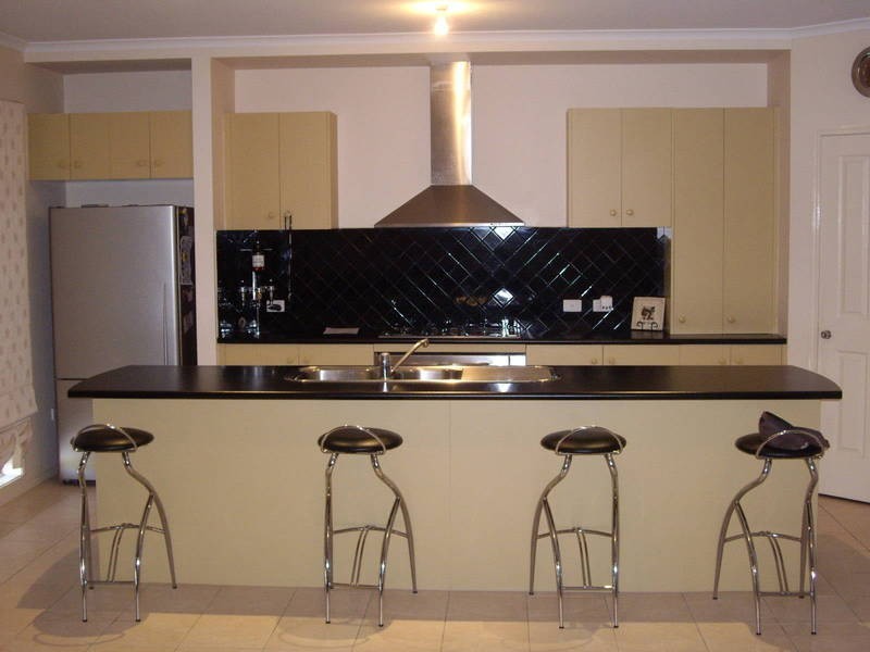 3 Rowell Place, Taylors Lakes VIC 3038