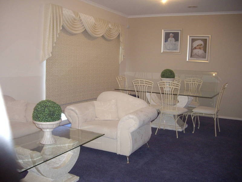 3 Rowell Place, Taylors Lakes VIC 3038